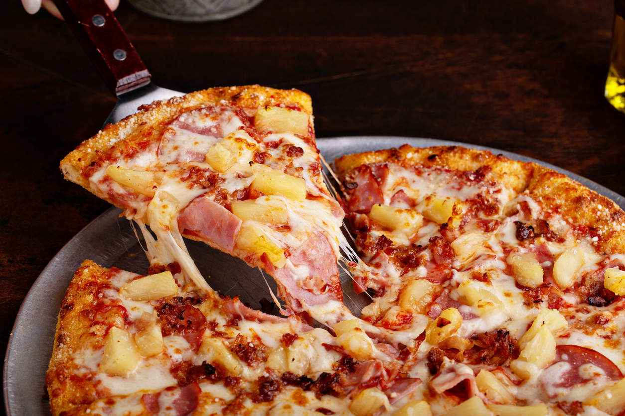 Hawaiian pizza with ham and pineapple | pizza in Lone Tree